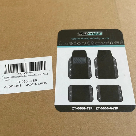 Brand new 4 price Car mat set, sides with shining crystal. silver and black. - Picture 11 of 12